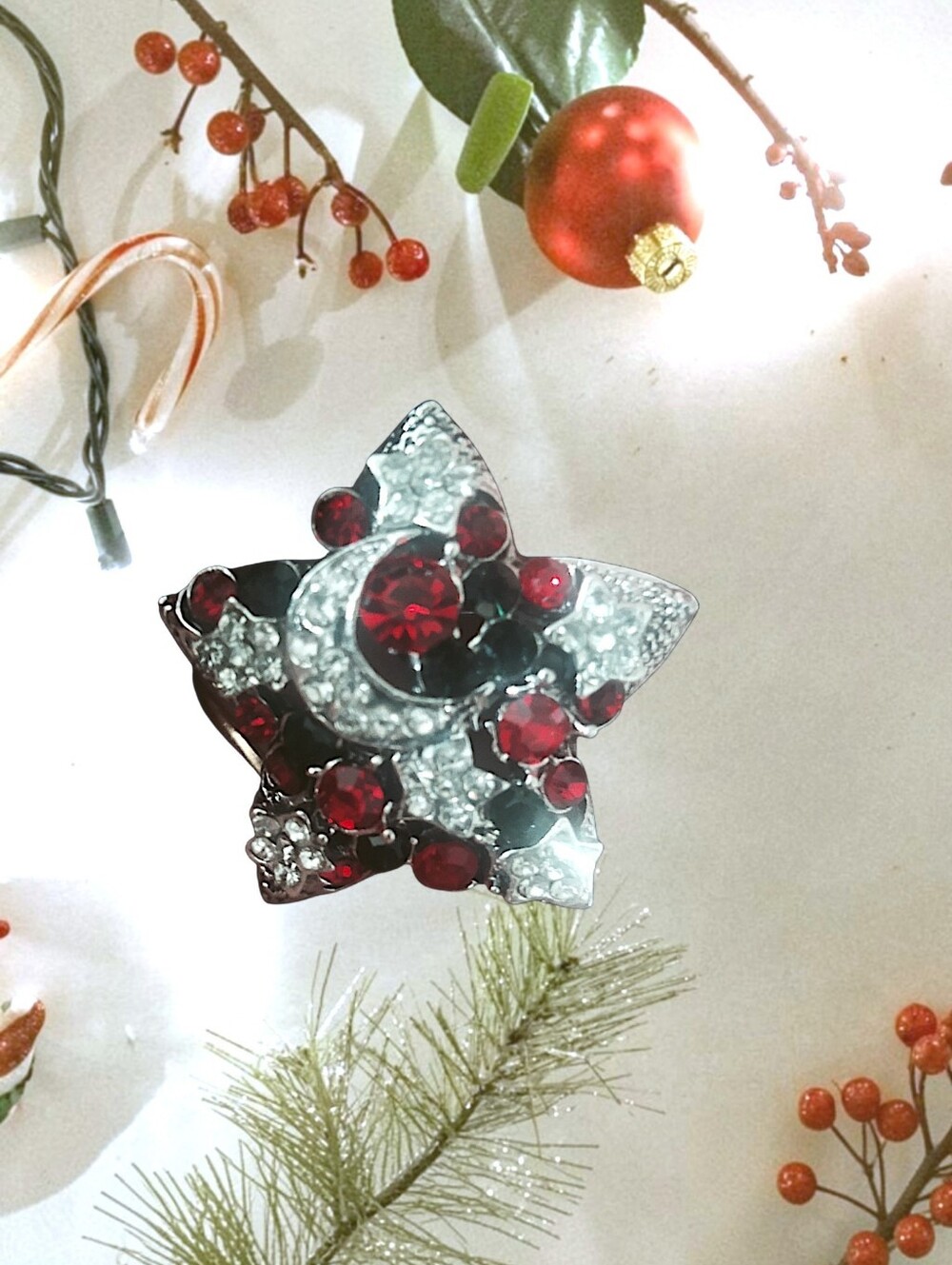Holiday Star Brooch